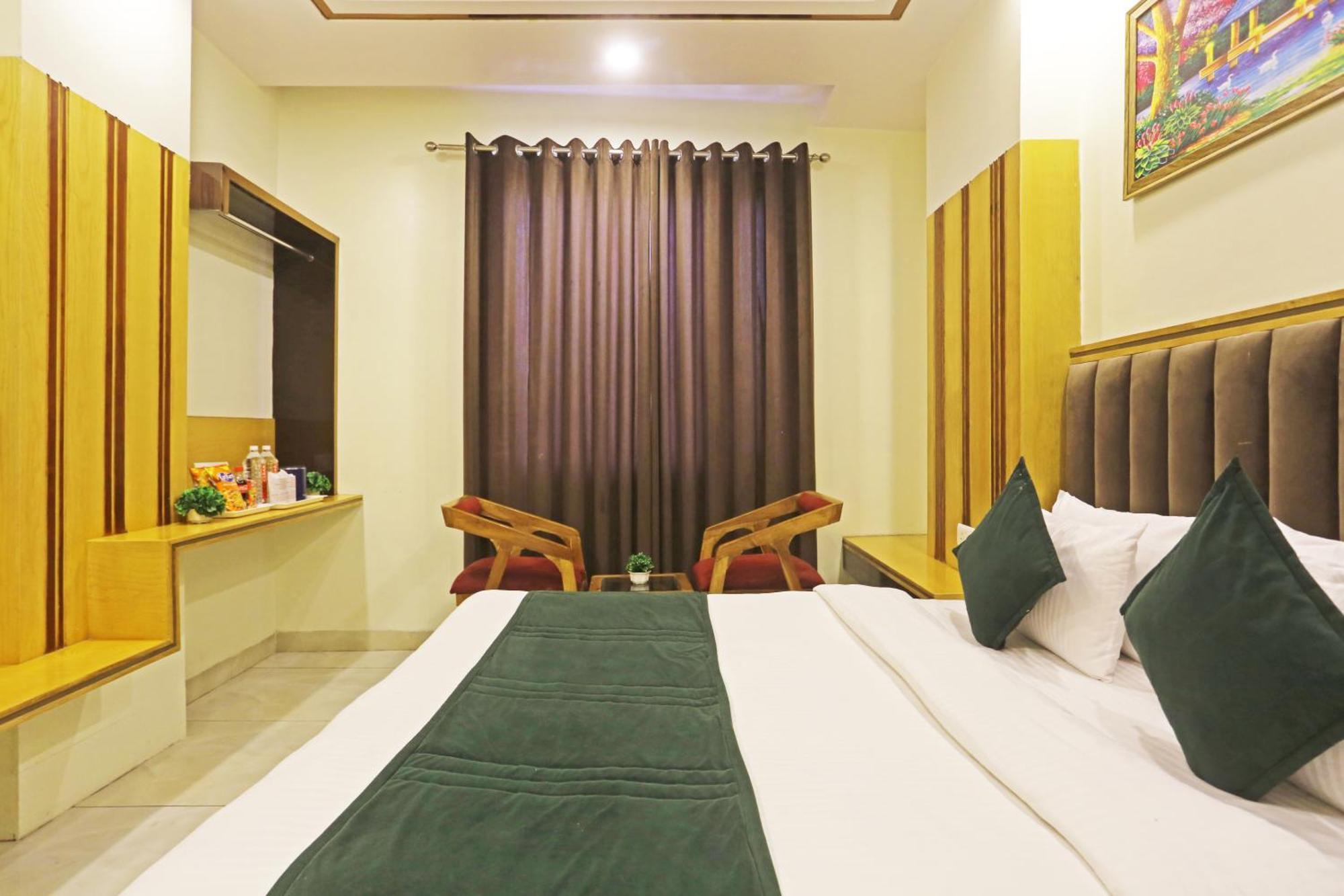 Hotel Aman Imperial Just A Minute Away From New Delhi Railway Station And Connaught Place Exterior photo